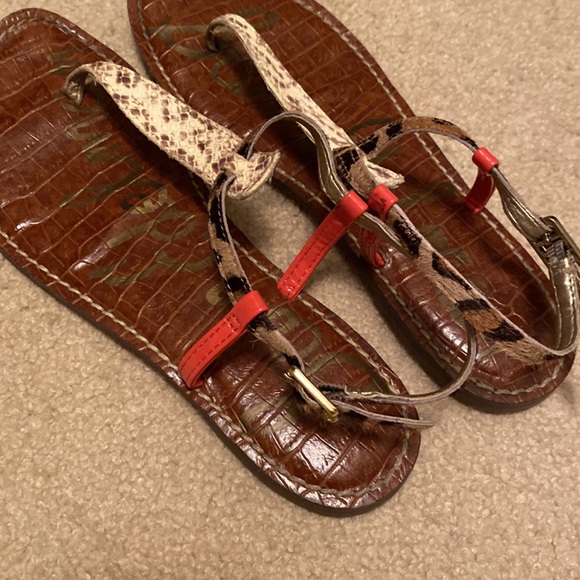 SANDALS - Picture 2 of 3